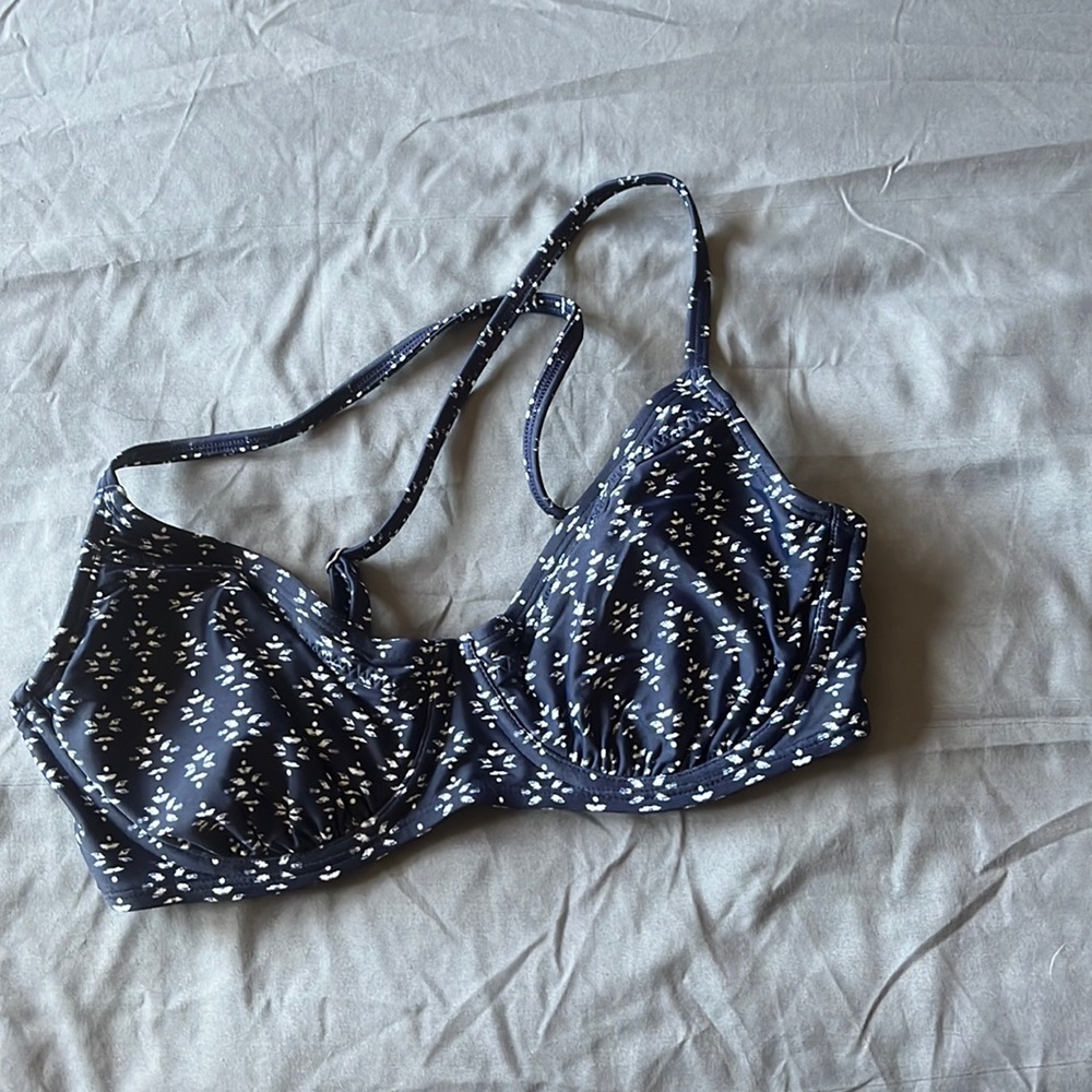 Athleta Swim Top